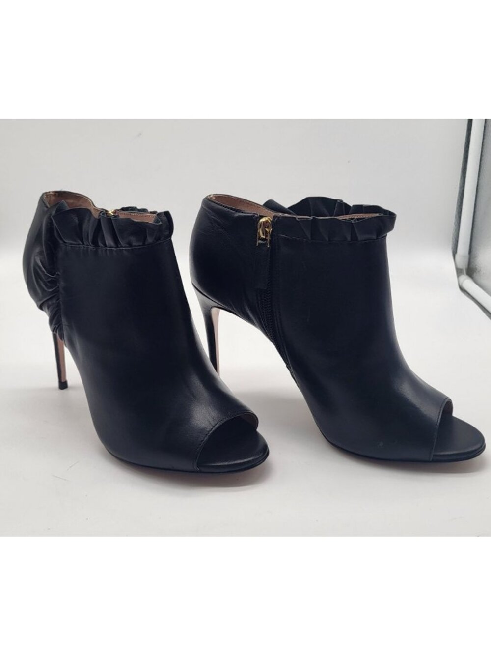 James Chan Women's 7.5 Siggy Peep Toe Pump Stiletto Heel Bootie Black Leather - Picture 2 of 10